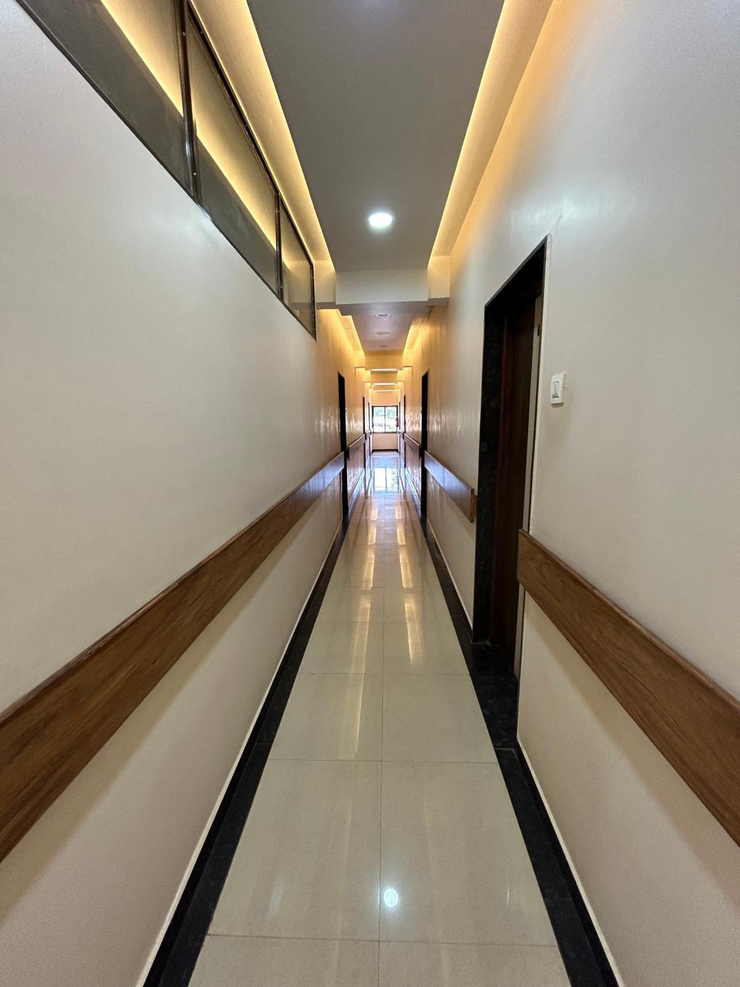 Hotel Aaba'S Gomantak Sawantwadi Exterior foto